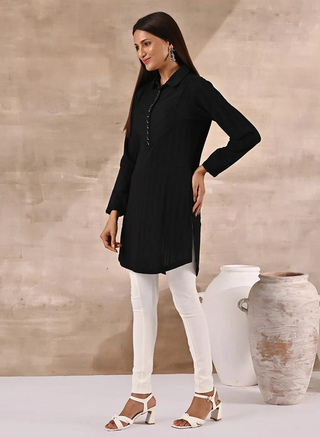 Black Textured Full Sleeve Kurti